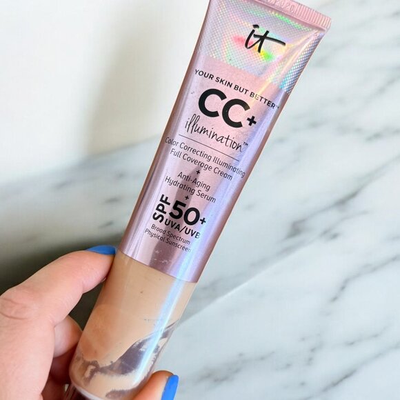 It Cosmetics CC+ Illumination Full Coverage Foundation + Anti Aging Medium Shade - Picture 4 of 6